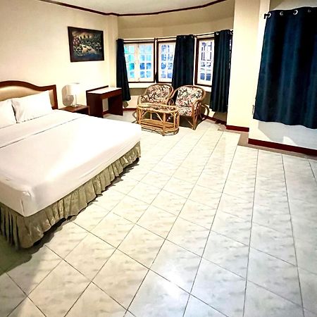Lewiinski'S Hotel Паттайя Экстерьер фото