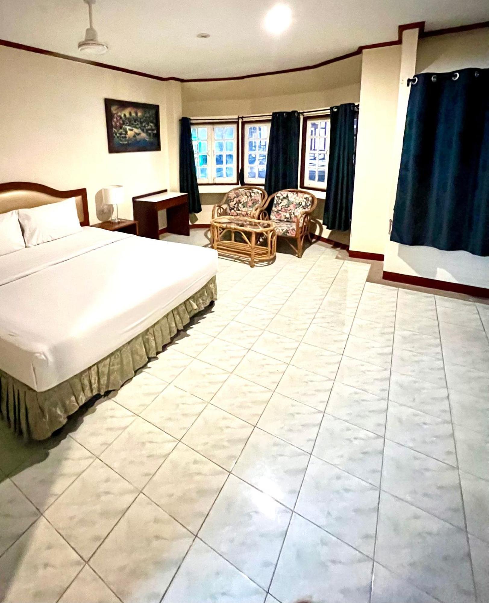 Lewiinski'S Hotel Паттайя Экстерьер фото